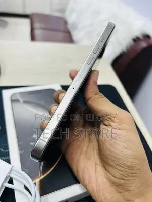 অ্যাপল আইফোন ১৬ প্রো ম্যাক্স ২৫৬ জিবি সিলভার