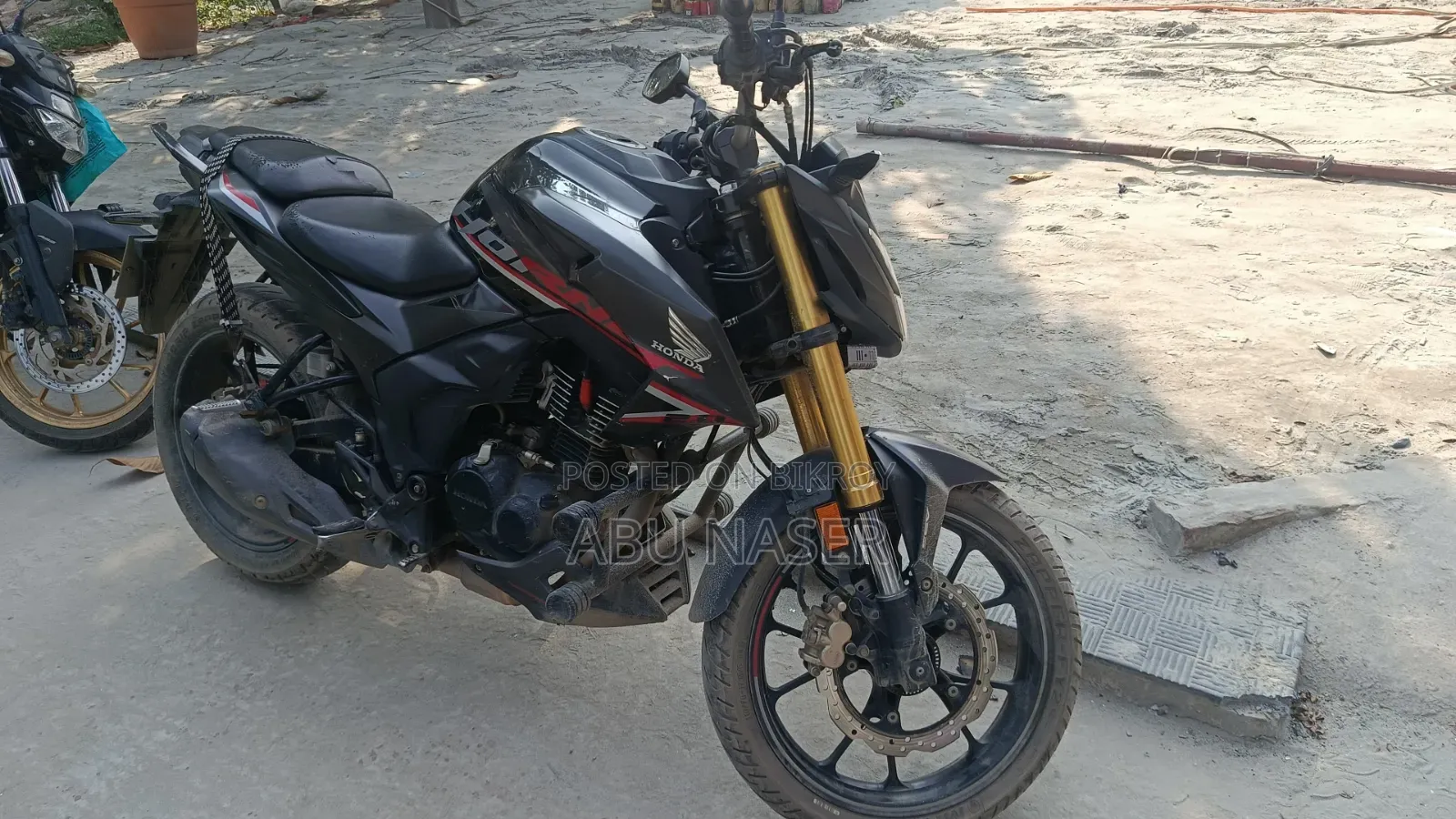 Honda Hornet 2.0 2024 Black