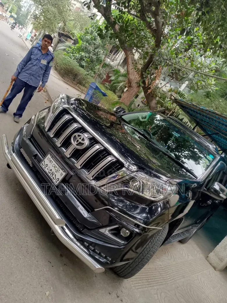 টয়োটা ল্যান্ড ক্রুয়েটার প্রাডো ২.৭ আই ২০১১ কালো