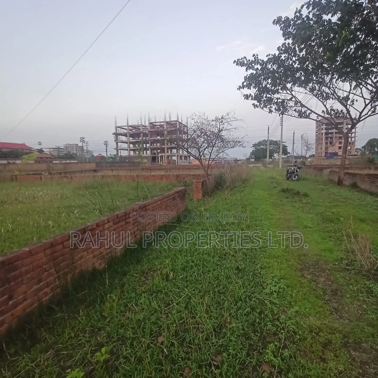 এম ব্লক দক্ষিণমুখী জমি বিক্রি