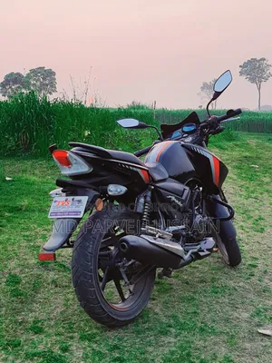 TVS Apache RTR 160 2V 2022 Black