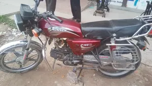 রানার এফ১০০ - ৬এ ২০১৯ লাল