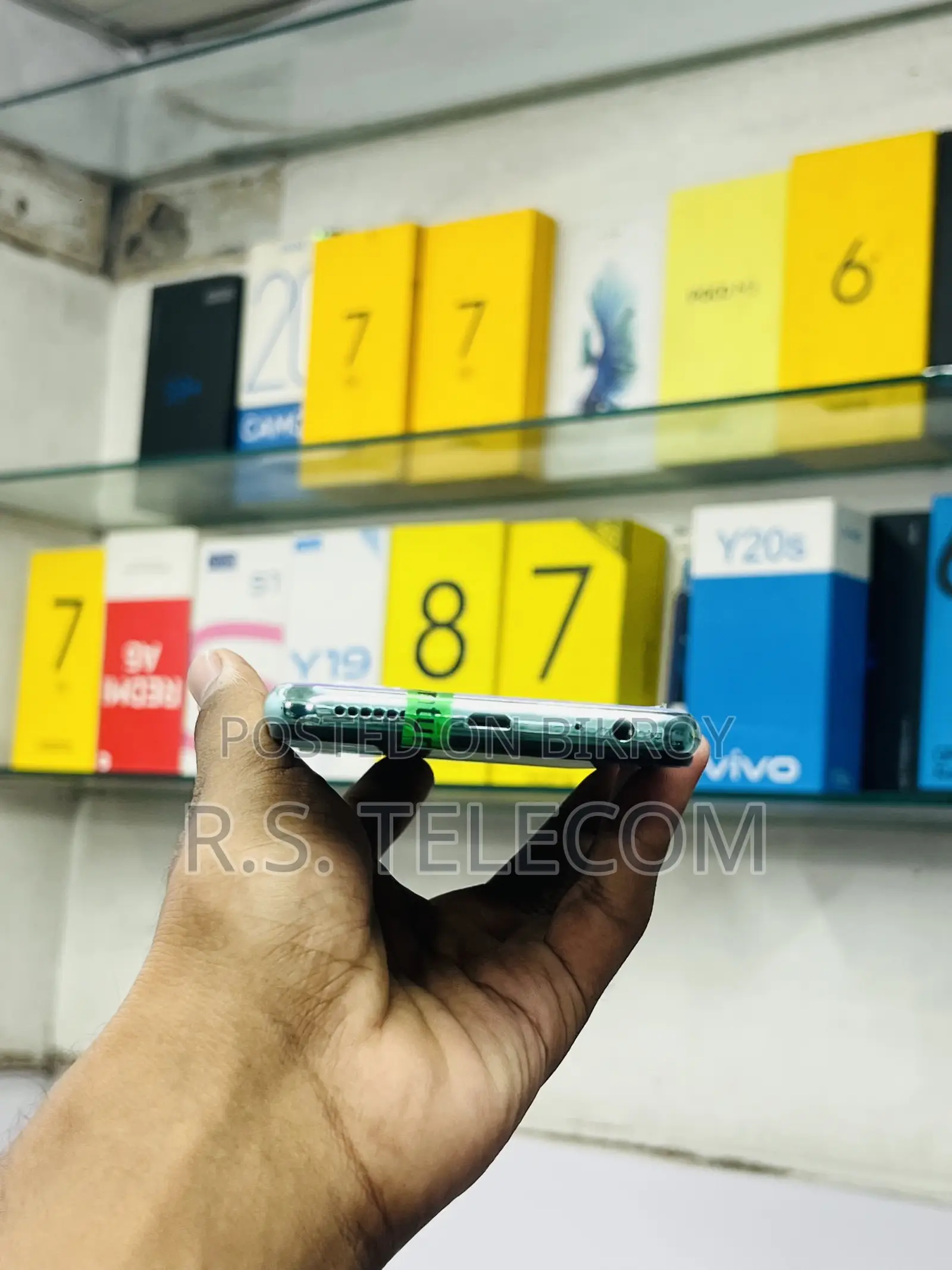 New Vivo Y17 256 GB