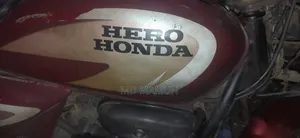 হিরো ডন ১০০ ২০১০ লাল