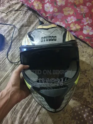 স্টাডস ফুল ফেস হেলমেট