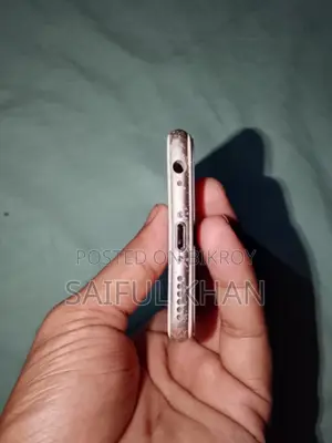 Apple iPhone 6s 64 GB Graphite