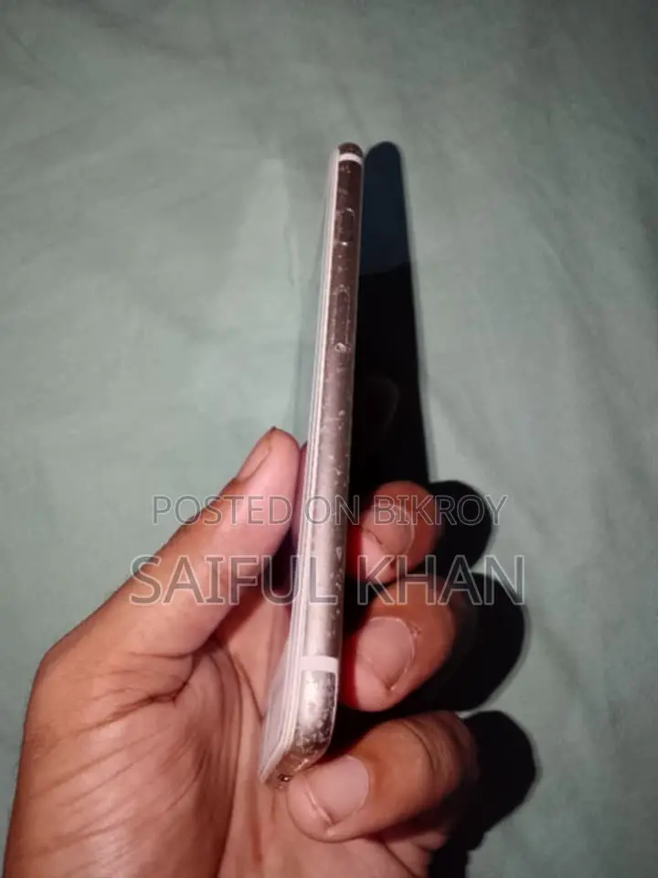 Apple iPhone 6s 64 GB Graphite
