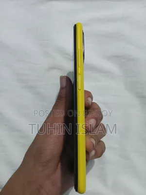 Mobile Phone 128 GB Yellow