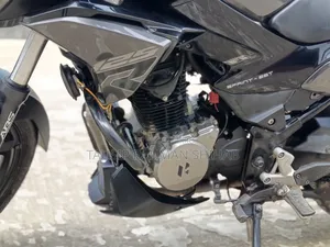 Hero Xtreme 125R 2025 Black