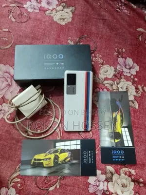 iQOO 256 GB White