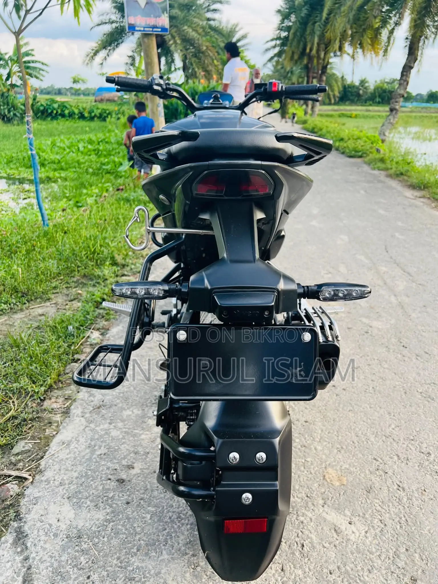 New Hero Xtreme 125R 2025 Black