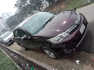 Toyota Axio 2014 Maroon