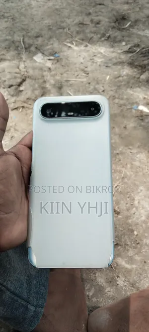 Tecno Camon 40 Pro 4G 256 GB White