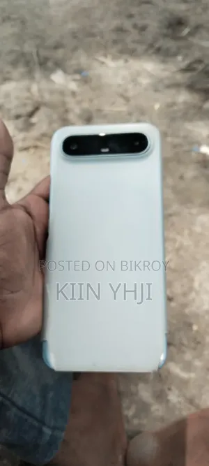 Tecno Camon 40 Pro 4G 256 GB White