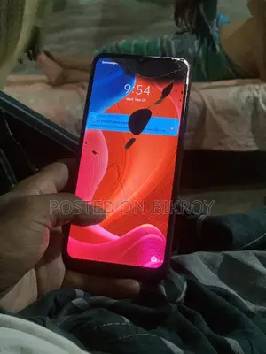 রিয়েলমি ৩২ জিবি