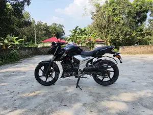 TVS Apache RTR 160 4V 2025 Black