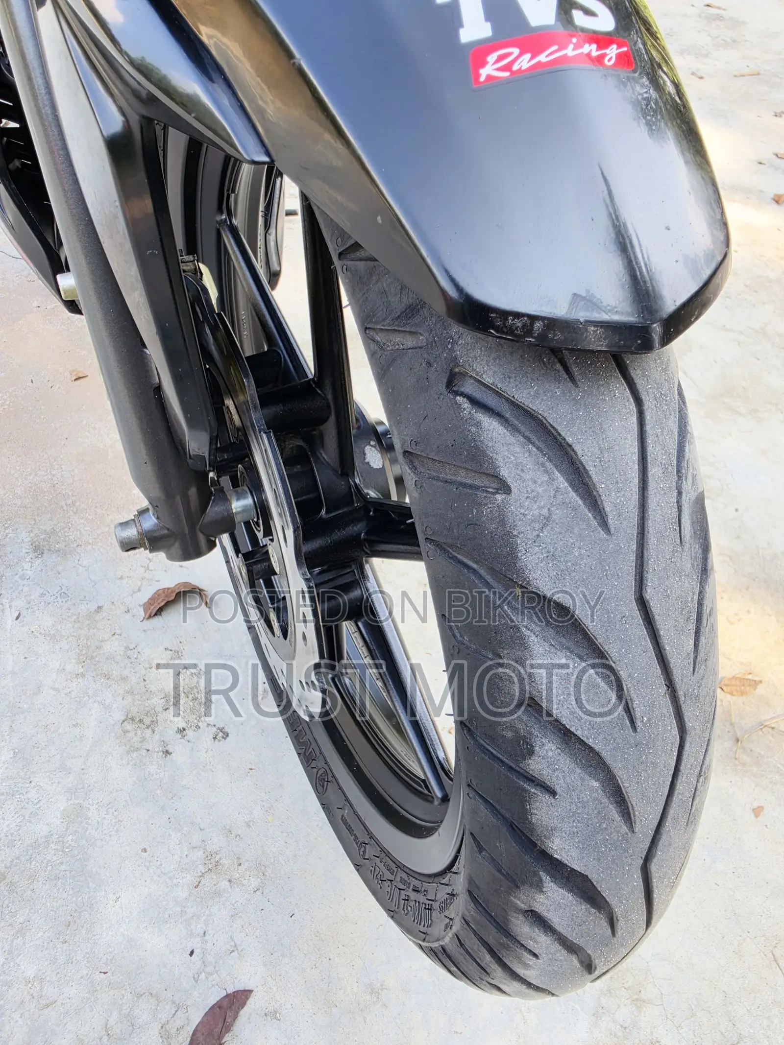 TVS Apache RTR 160 4V 2025 Black