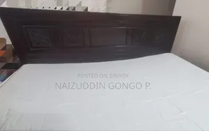 পারটেক্স সেমি-ডাবল বেড  ৫  / ৭  ফিট  ( ম্যাটরেস বা ফোম ছাড়া )