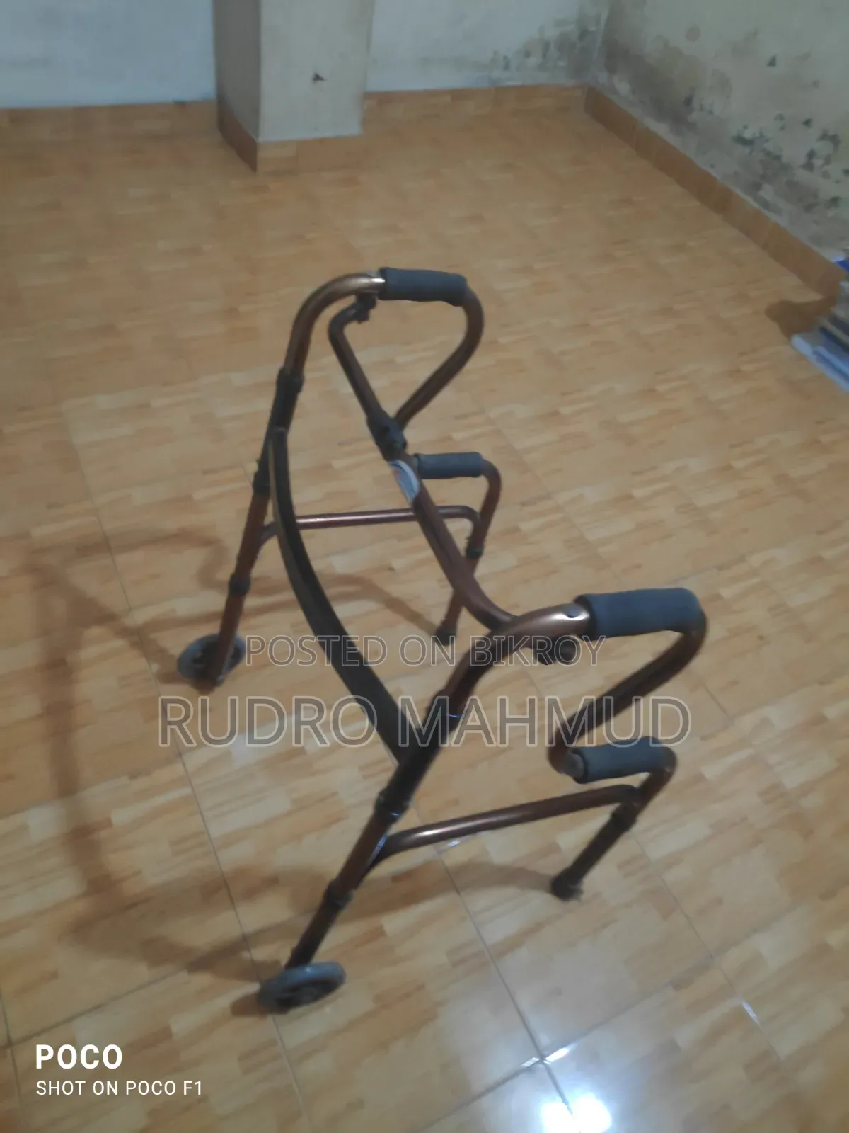 দ্বি-চক্র বিশিষ্ট ফোল্ডিং ওয়াকার