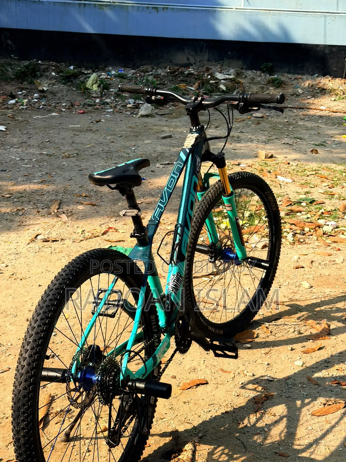 Avon Xt 27.5 (Used)