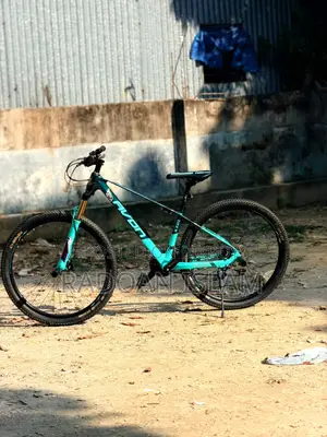 Avon Xt 27.5 (Used)