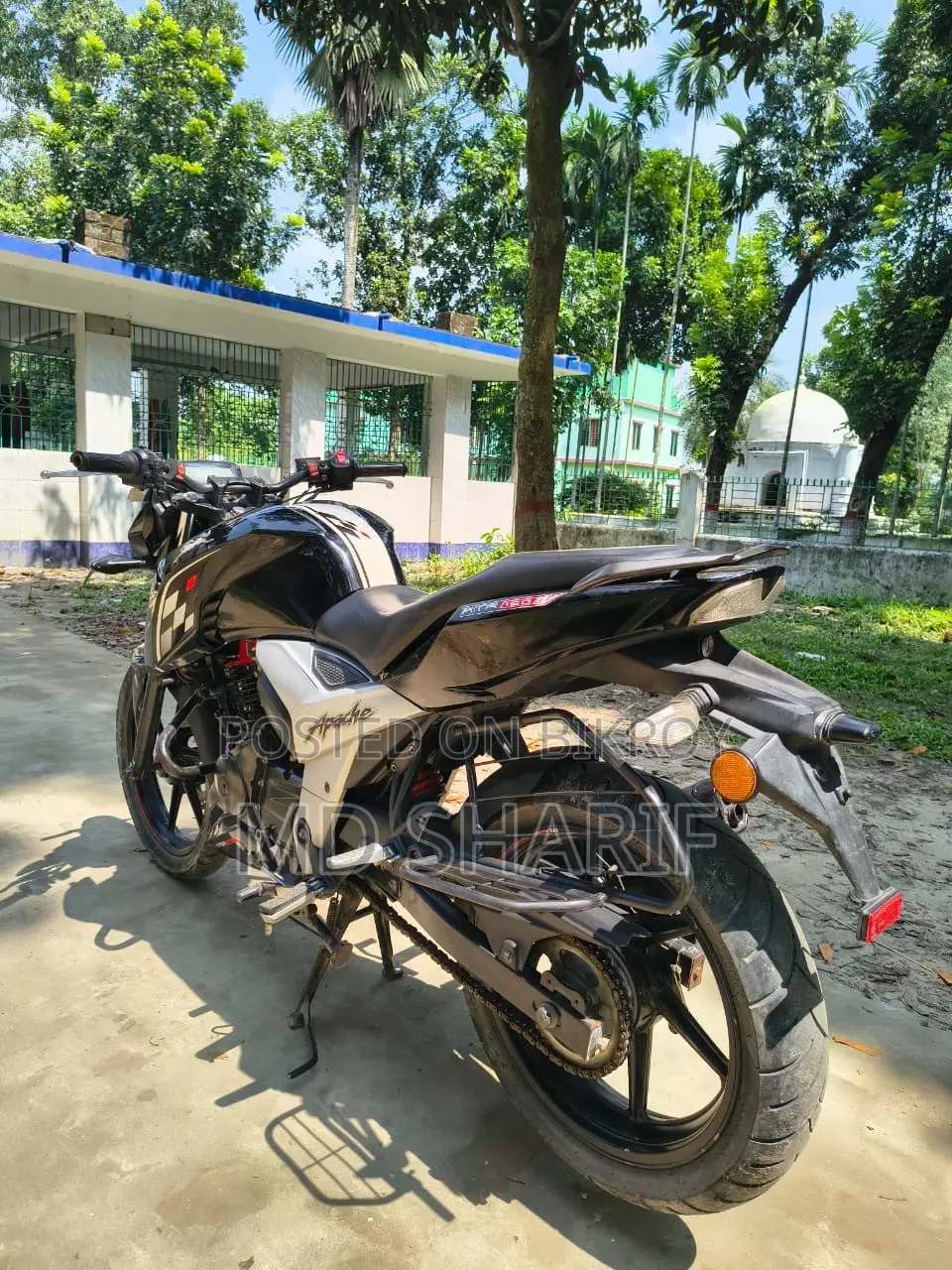 TVS Apache 160 4V 2021 Black