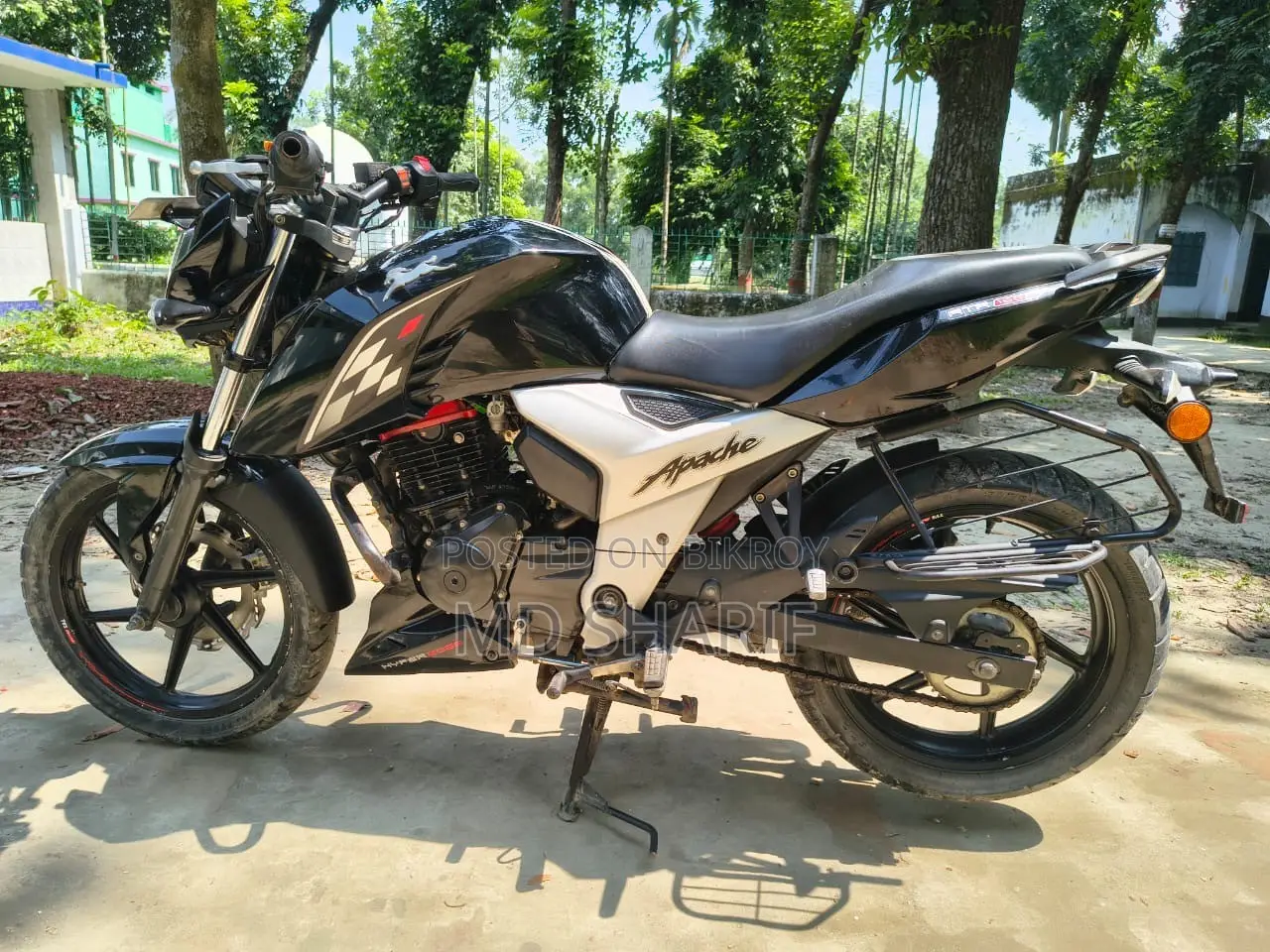 TVS Apache 160 4V 2021 Black