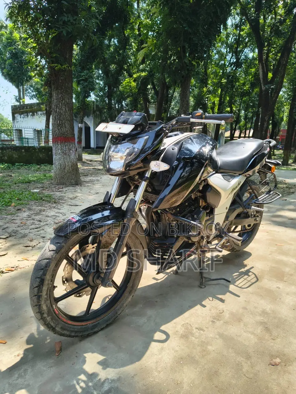 TVS Apache 160 4V 2021 Black