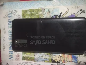 Walton Primo R8 64 GB Black