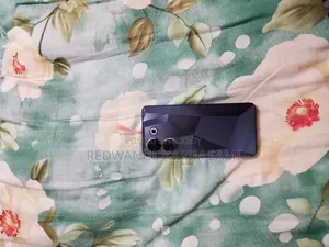 টেকনো ক্যামন ২০ প্রো ৫জি ২৫৬ জিবি সিলভার