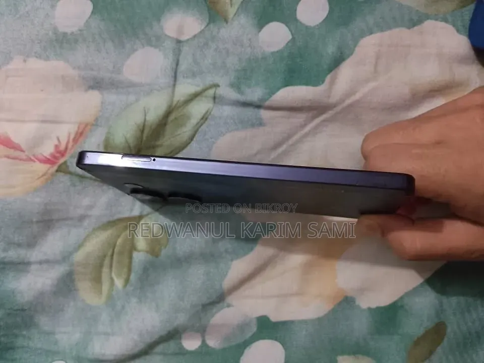 টেকনো ক্যামন ২০ প্রো ৫জি ২৫৬ জিবি সিলভার