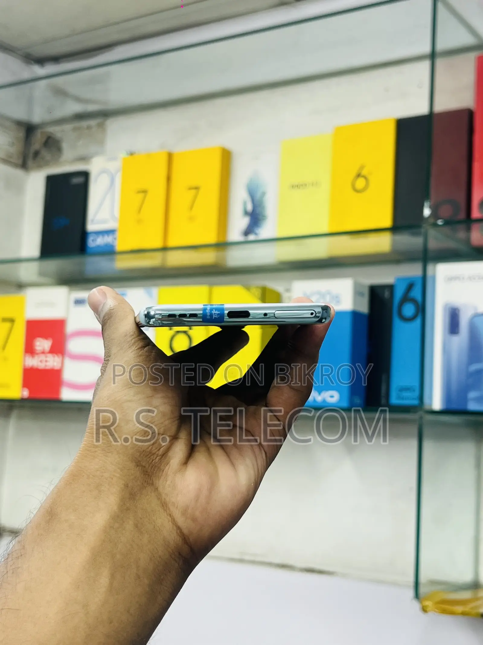 অপ্পো রেনো ৬ প্রো ৫জি ২৫৬ জিবি সিলভার