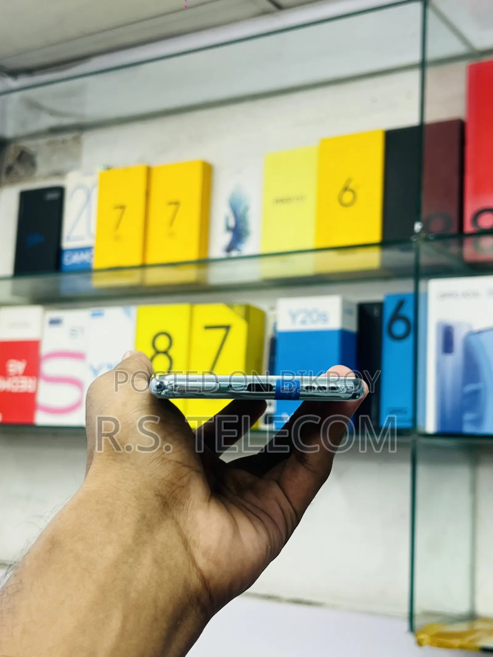 অপ্পো রেনো ৬ প্রো ৫জি ২৫৬ জিবি সিলভার