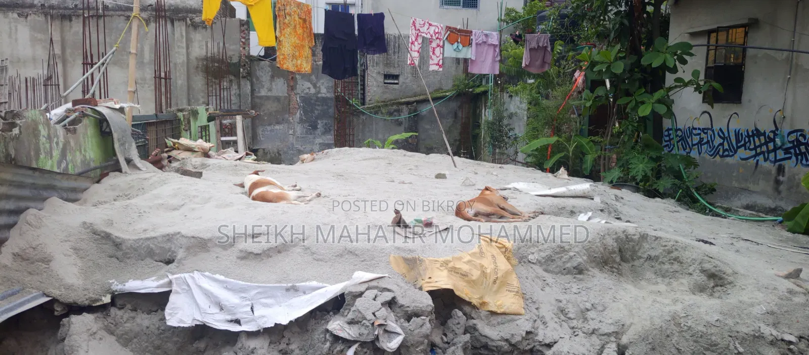 ১.৫ কাঠা দাম ৭৫ লক্ষ টাকা আলোচনা সাপেক্ষে