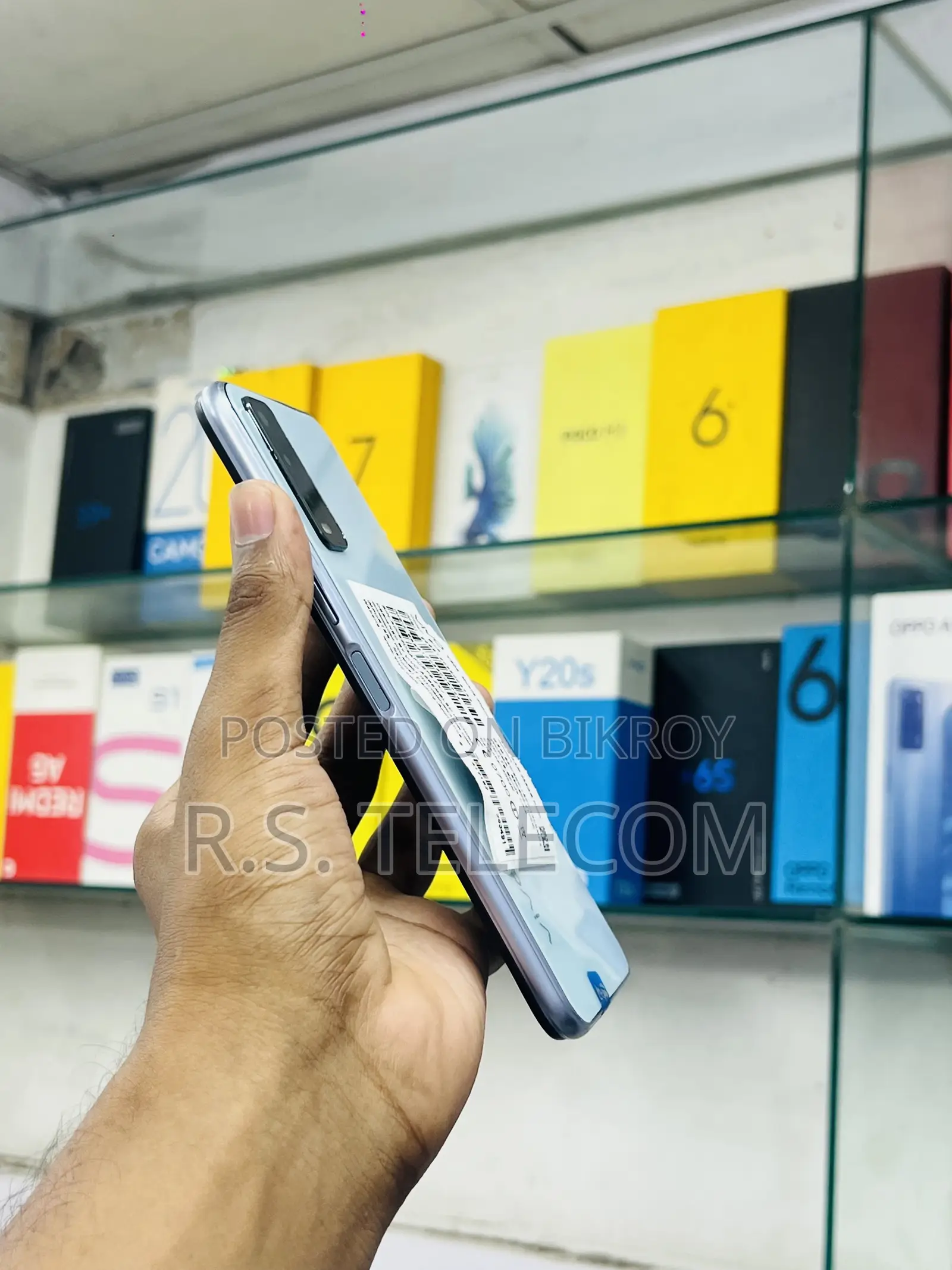 New Vivo Y20S 128 GB Silver