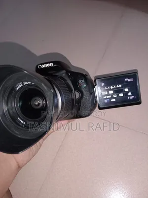 Canon 600D + Kit Lens 18-55