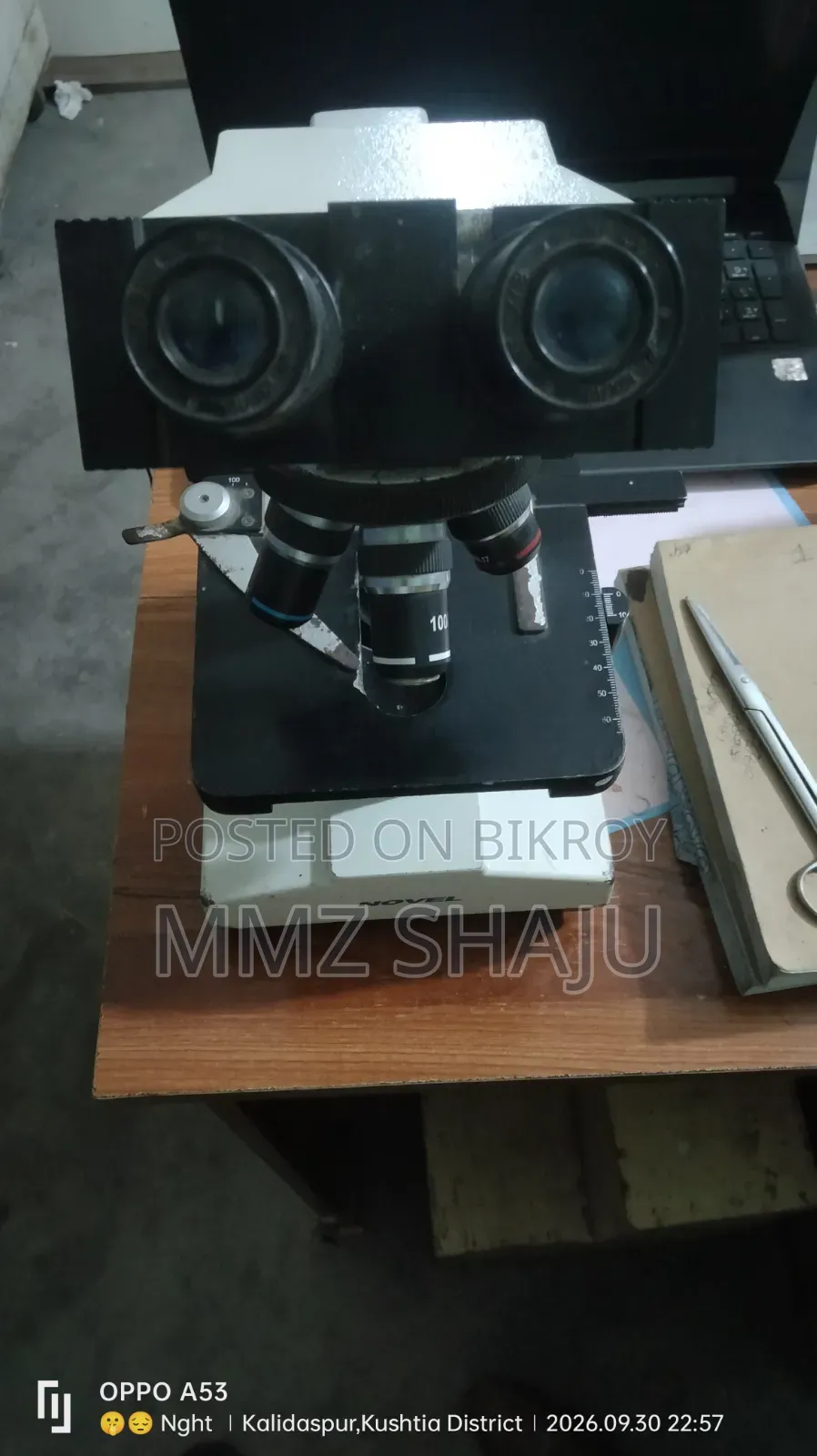 Microscope