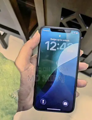 অ্যাপল আইফোন ১১ প্রো ২৫৬ জিবি সিলভার