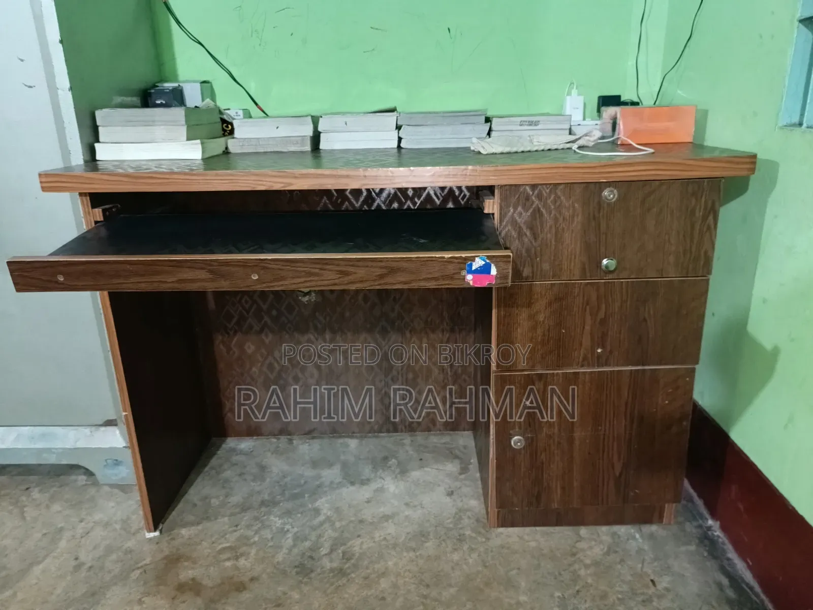 কম্পিউটার ডেস্ক, টেবিল/স্টাডি টেবিল