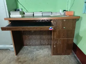 কম্পিউটার ডেস্ক, টেবিল/স্টাডি টেবিল