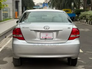 Toyota Axio 1.5 G 2WD 2010 Silver