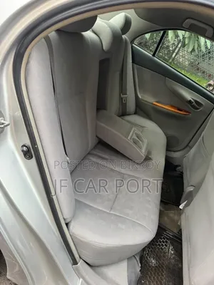 Toyota Axio 1.5 G 2WD 2010 Silver