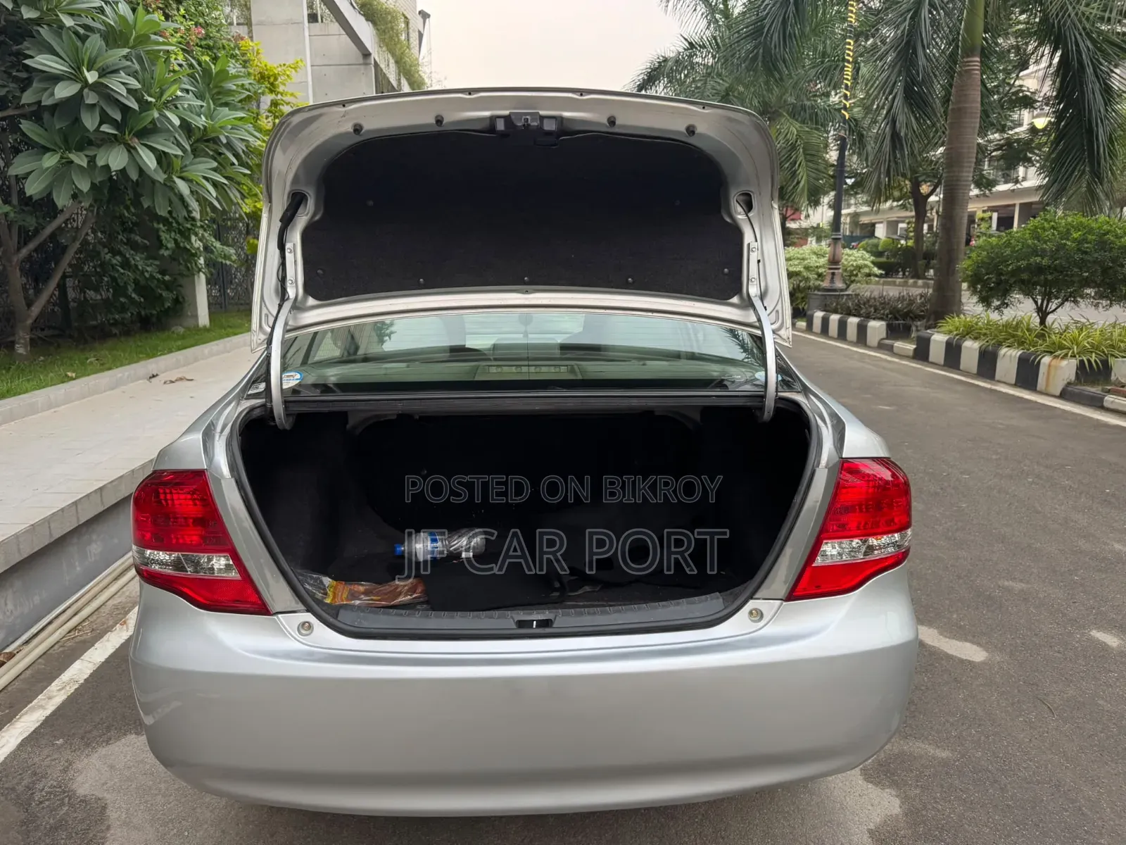 Toyota Axio 1.5 G 2WD 2010 Silver