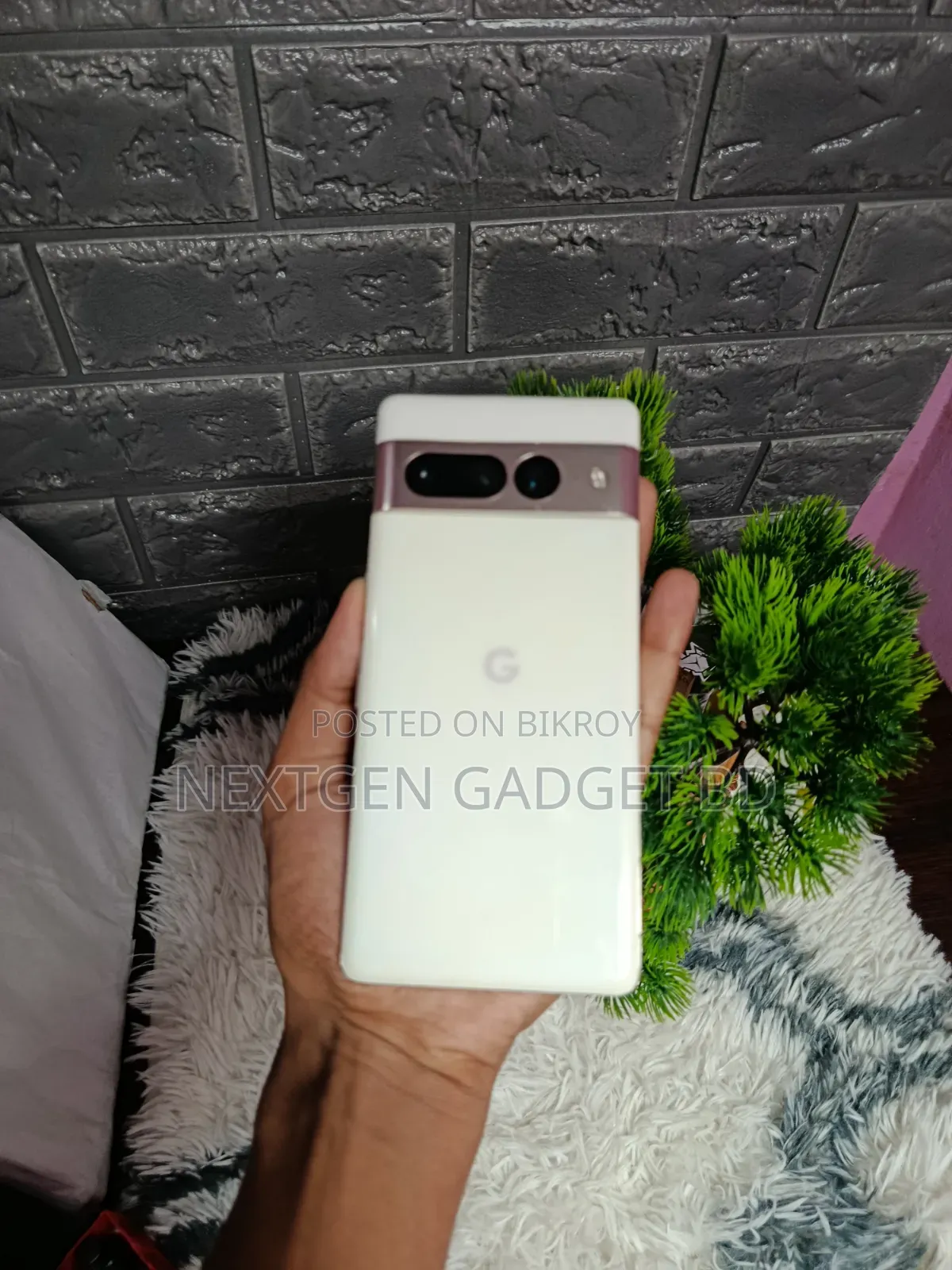 গুগল পিক্সেল ৭ প্রো ১২৮ জিবি সাদা