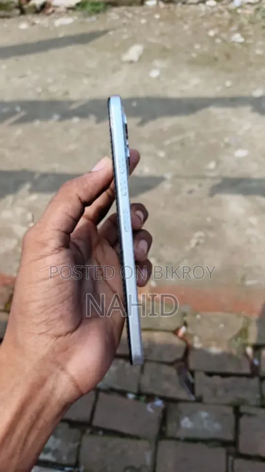 টেকনো স্পার্ক ৪০ ১২৮ জিবি সাদা