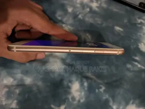 Apple iPhone 8 64 GB Gold