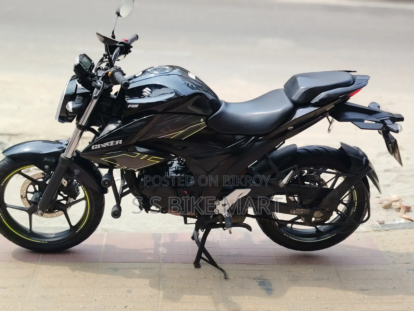 Suzuki Gixxer 2024 Black