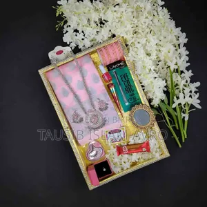 Saree Gift Combo Box - 11 in 1 Full Package