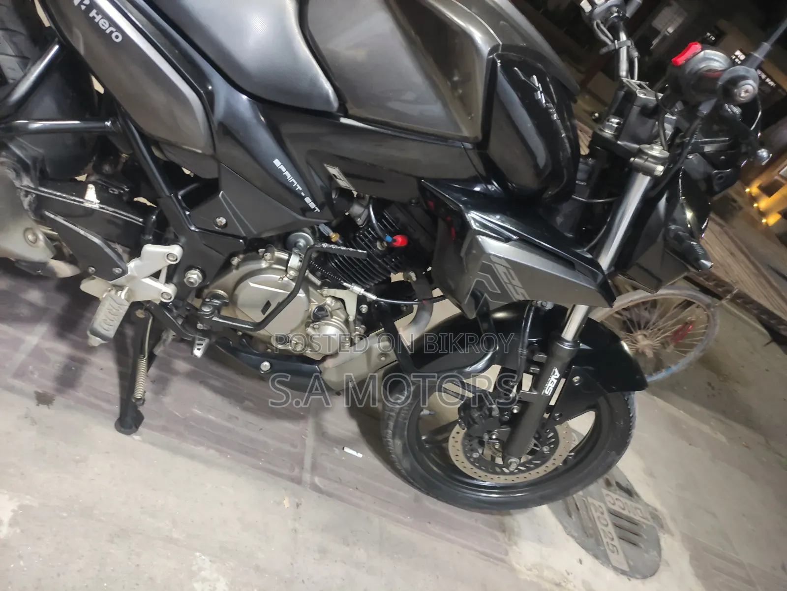 Hero Xtreme 125R 2025 Black