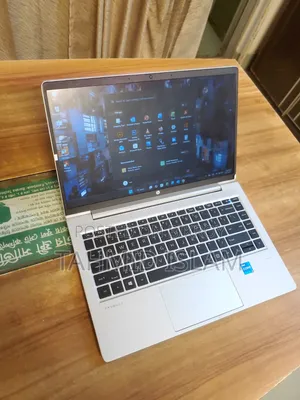 Laptop HP ProBook 440 G9 8GB Intel Core i5 SSD 2T